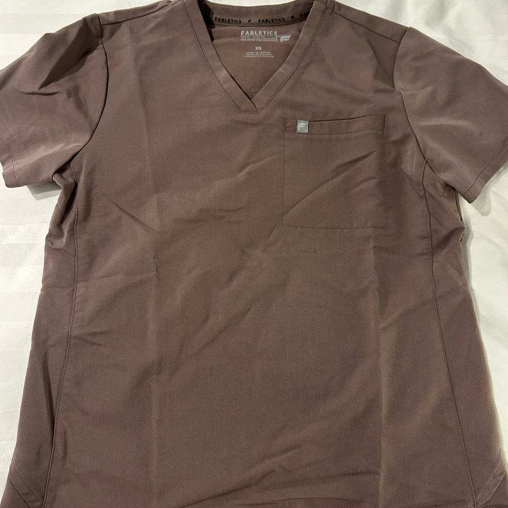 Fabletics Scrub Set - Picture 2 of 4